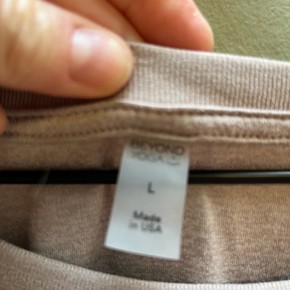 Beyond Yoga Featherweight Daydreamer Pullover Long Sleeve Top - Picture 14 of 15